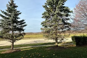2265 Pembridge Dr, Lake in the Hills, IL 60156 - Photo 16