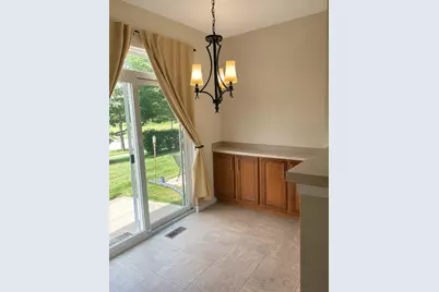 2265 Pembridge Drive, Lake in the Hills, IL 60156 - Photo 8