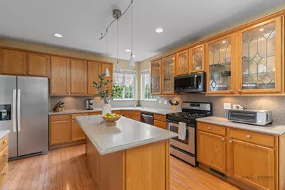 332 Colonial Drive, Vernon Hills, IL 60061 - Photo 8