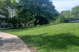 4850 S Lake Park Ave, Chicago, IL 60615 - Photo 2