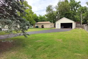 1201 Fairchild Ave, Joliet, IL 60432 - Photo 8