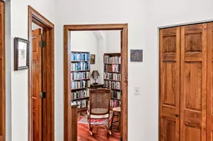 212 N Center St, Bloomington, IL 61701 - Photo 36