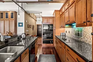 212 N Center St, Bloomington, IL 61701 - Photo 10