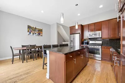 2318 W Wolfram Street, Chicago, IL 60618 - Photo 12
