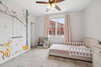2318 W Wolfram Street, Chicago, IL 60618 - Photo 22