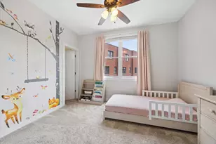 2318 W Wolfram St, Chicago, IL 60618 - Photo 22
