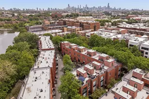2318 W Wolfram St, Chicago, IL 60618 - Photo 30