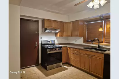 5855 W Higgins Avenue #GF, Chicago, IL 60630 - Photo 24