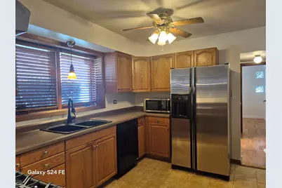 5855 W Higgins Avenue #GF, Chicago, IL 60630 - Photo 8