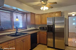 5855 W Higgins Ave, Chicago, IL 60630 - Photo 8