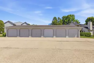 648 Mitchell Ct, Gurnee, IL 60031 - Photo 16