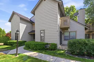 648 Mitchell Ct, Gurnee, IL 60031 - Photo 2