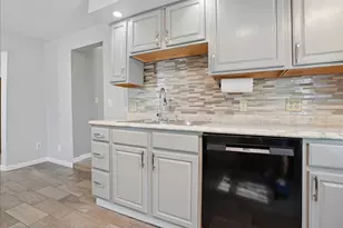 1101 N Western Ave, Bloomington, IL 61701 - Photo 16