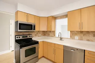 1365 N Sterling Ave, Palatine, IL 60067 - Photo 8