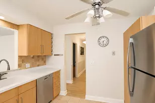 1365 N Sterling Ave, Palatine, IL 60067 - Photo 6
