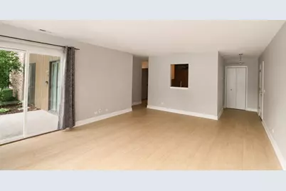 1365 N Sterling Avenue #105B, Palatine, IL 60067 - Photo 4