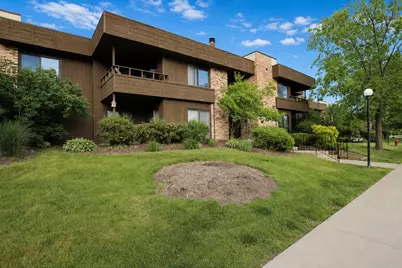 1365 N Sterling Avenue #105B, Palatine, IL 60067 - Photo 2