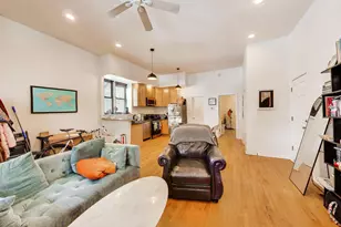 2455 N Sawyer Ave, Chicago, IL 60647 - Photo 24