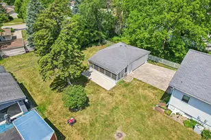 470 N Prairie Ave, Mundelein, IL 60060 - Photo 36