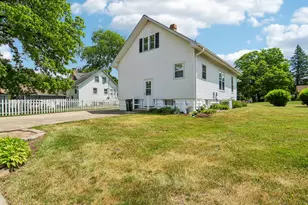 470 N Prairie Ave, Mundelein, IL 60060 - Photo 38