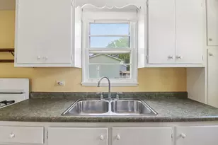 470 N Prairie Ave, Mundelein, IL 60060 - Photo 12