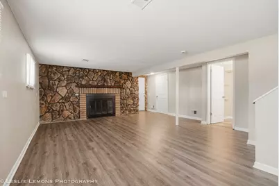 16388 Terry Lane, Oak Forest, IL 60452 - Photo 12