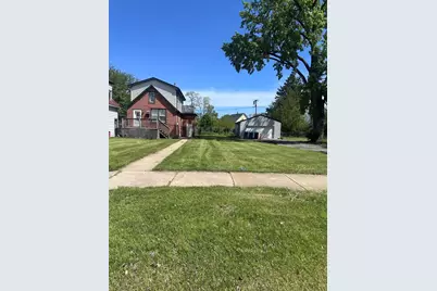 526 E 154th Place, Phoenix, IL 60426 - Photo 2