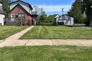 526 E 154th Pl, Phoenix, IL 60426 - Photo 1