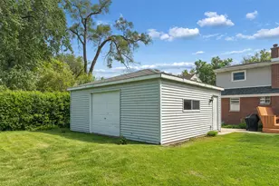 18646 Golfview Ave, Homewood, IL 60430 - Photo 26