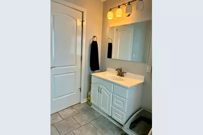 1515 N 19th Avenue, Melrose Park, IL 60160 - Photo 8