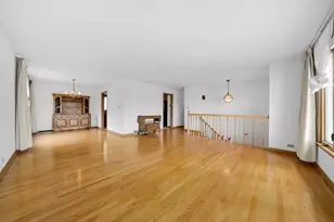 773 Madelyn Dr, Des Plaines, IL 60016 - Photo 6
