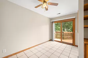 1833 Kerrybrook Ct, Sycamore, IL 60178 - Photo 10