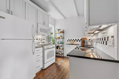 530 Sheridan Road #3B, Evanston, IL 60202 - Photo 2