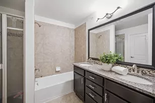 3155 Coral Ln, Glenview, IL 60026 - Photo 12