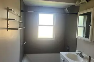 4825 Hull St, Skokie, IL 60077 - Photo 16