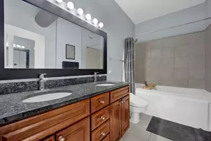 1200 W Monroe St, Chicago, IL 60607 - Photo 18