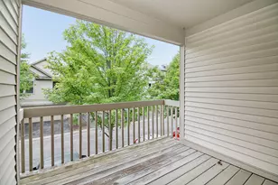 518 Conservatory Ln, Aurora, IL 60502 - Photo 10