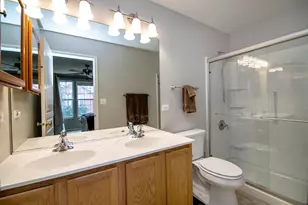 518 Conservatory Ln, Aurora, IL 60502 - Photo 18