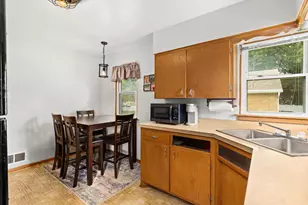 502 Boys St, Streator, IL 61364 - Photo 10