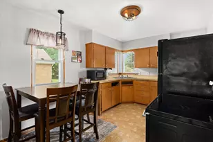 502 Boys St, Streator, IL 61364 - Photo 8