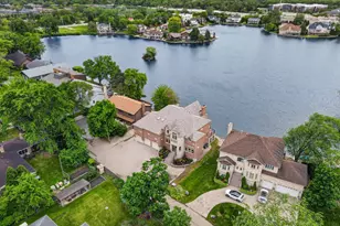 9609 Reding Cir, Des Plaines, IL 60016 - Photo 4