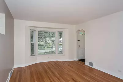 2140 Dobson Street, Evanston, IL 60202 - Photo 4