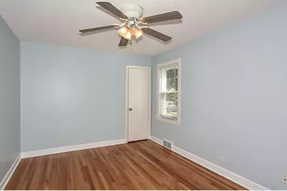2140 Dobson Street, Evanston, IL 60202 - Photo 8