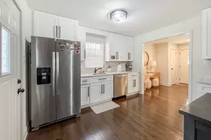 8538 45th St, Lyons, IL 60534 - Photo 16