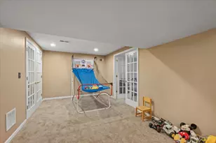 218 Foxford Dr, Cary, IL 60013 - Photo 38