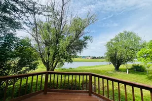 649 Hiawatha Dr, Carol Stream, IL 60188 - Photo 20