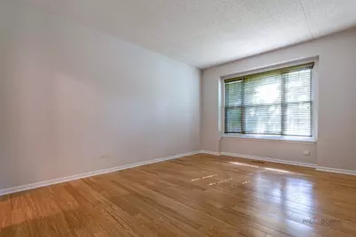 598 Harvey Lake Drive, Vernon Hills, IL 60061 - Photo 12