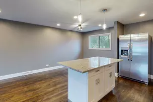 16439 Hermitage Ave, Markham, IL 60428 - Photo 4