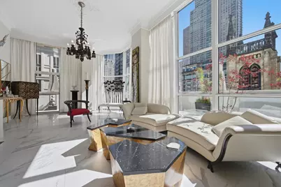 21 E Huron Street #706, Chicago, IL 60611 - Photo 4
