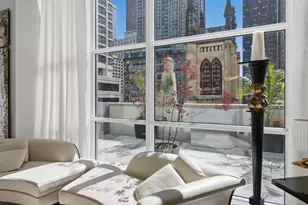 21 E Huron St, Chicago, IL 60611 - Photo 8